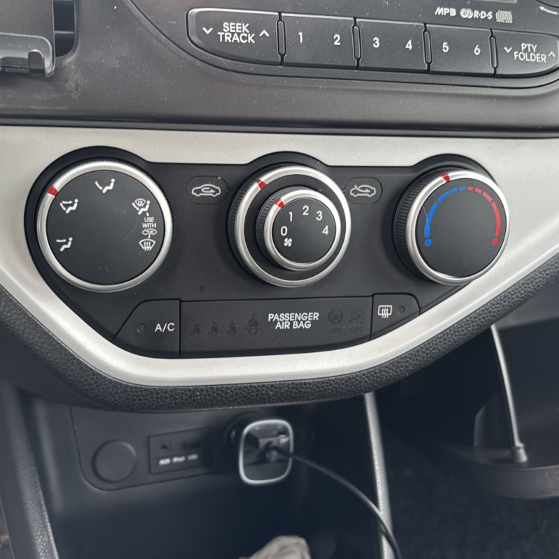 KIA PICANTO 2 PHASE 1 1.0i - 12V Photo n°30