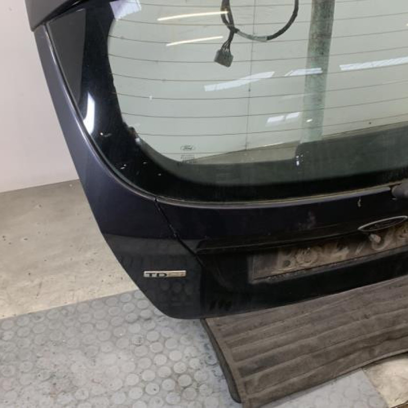 Malle/Hayon arriere FORD FIESTA 6 Photo n°5