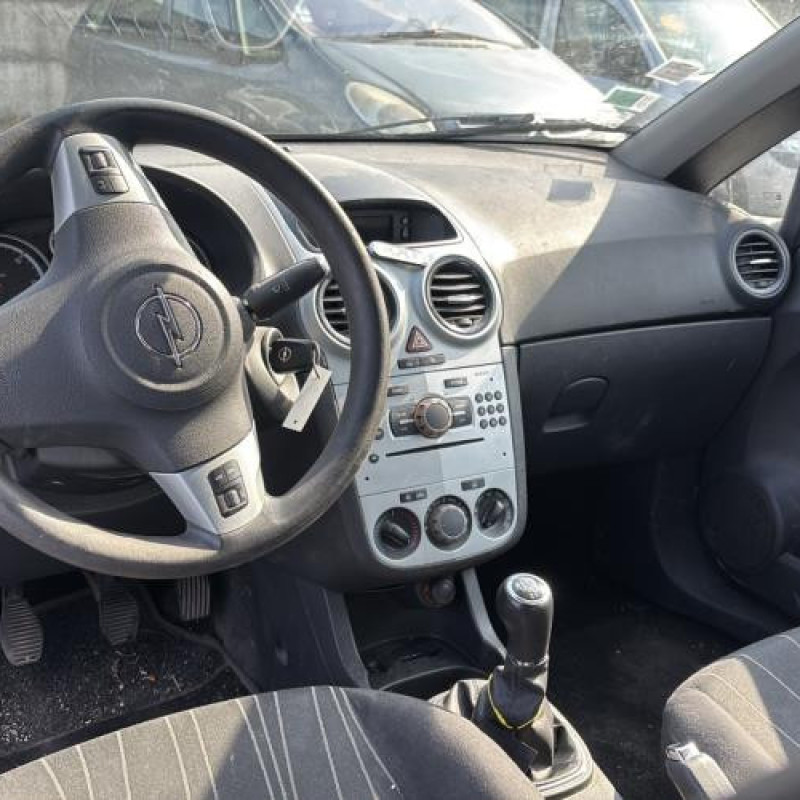 Moteur OPEL CORSA D Photo n°18