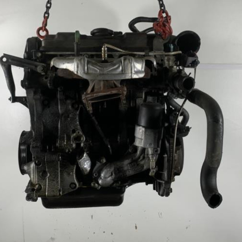 Moteur CITROEN XSARA Photo n°1