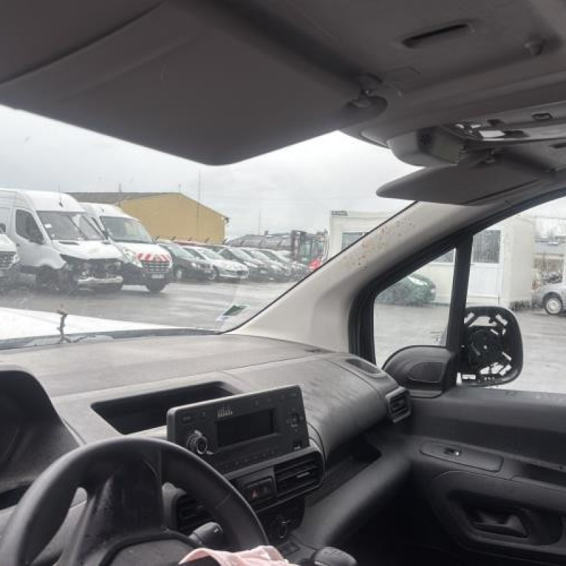 Antenne PEUGEOT PARTNER 3 Photo n°20