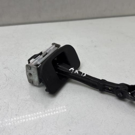 Arret de porte arriere droit FORD FOCUS 4