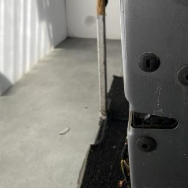 Porte avant droit VOLKSWAGEN GOLF 6 Photo n°3