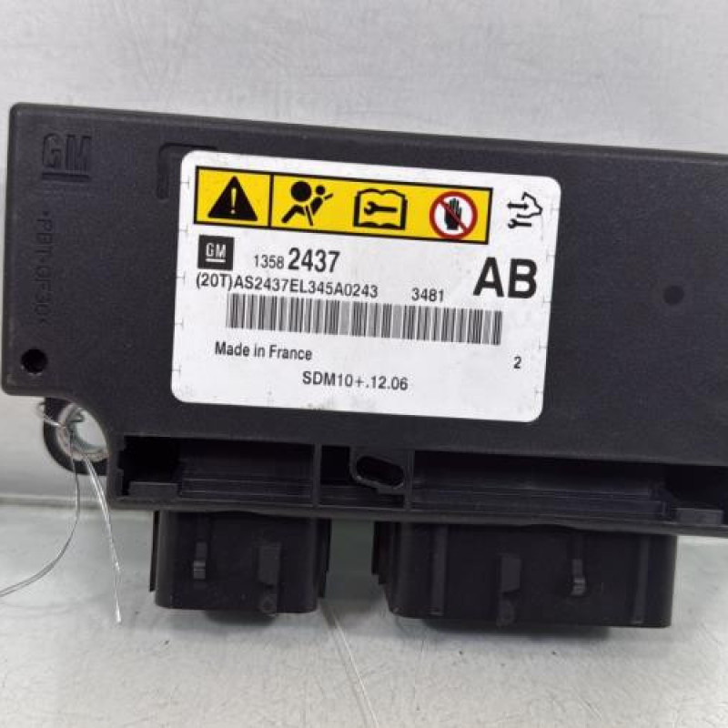 Boitier air bag OPEL ASTRA J Photo n°1