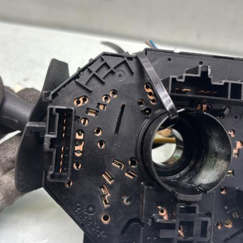 Com (Bloc Contacteur Tournant+Commodo Essuie Glace+Commodo Phare) FIAT SEICENTO Photo n°6