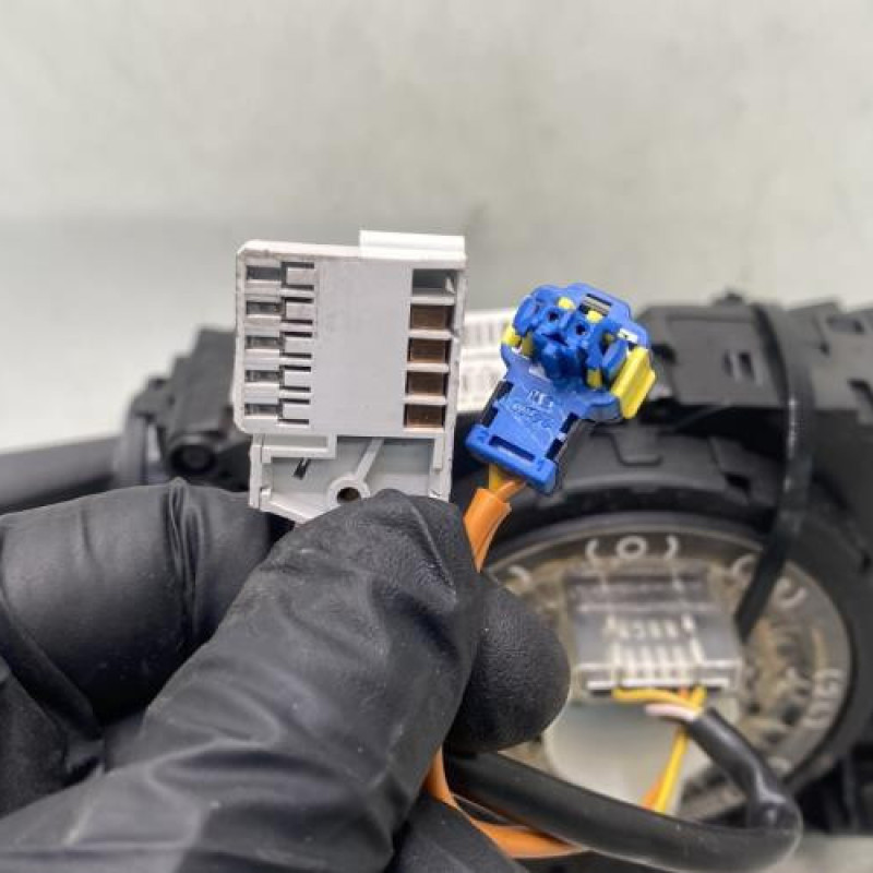 Com (Bloc Contacteur Tournant+Commodo Essuie Glace+Commodo Phare) PEUGEOT 308 2 Photo n°4