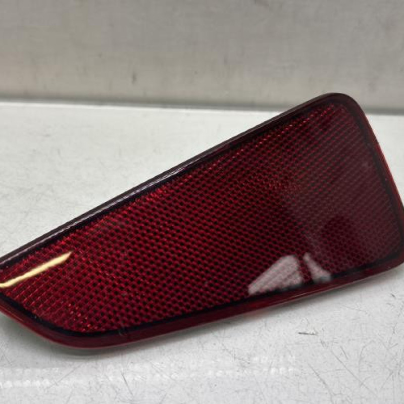 Catadioptre arriere gauche FORD FOCUS 4 Photo n°1