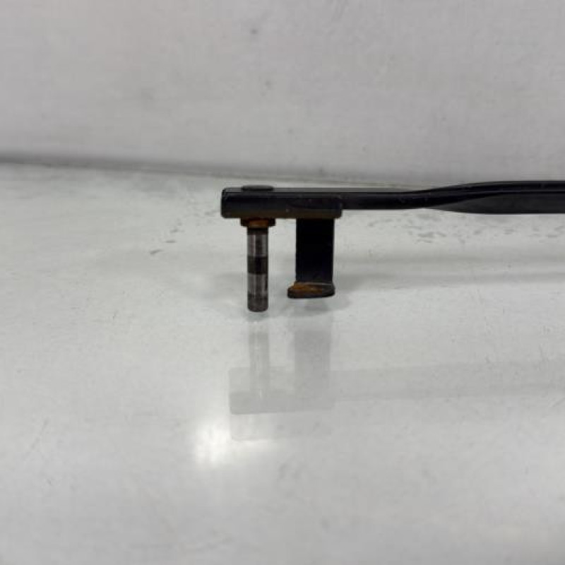 Bras essuie glace avant droit MERCEDES CLASSE C 204 Photo n°4