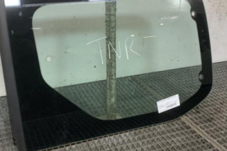 Vitre arriere droit PEUGEOT PARTNER 2