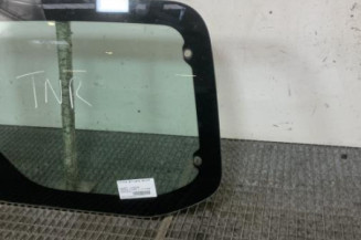 Vitre arriere droit PEUGEOT PARTNER 2