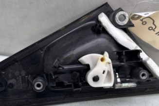 Poignee porte arriere droit RENAULT CLIO 4