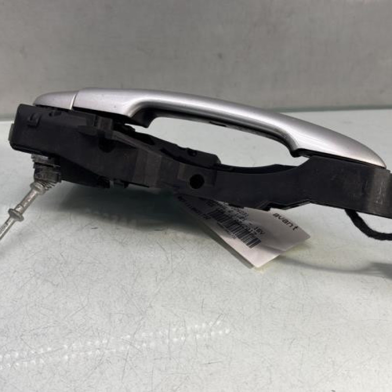 Poignee porte avant gauche RENAULT CLIO 4 Photo n°3