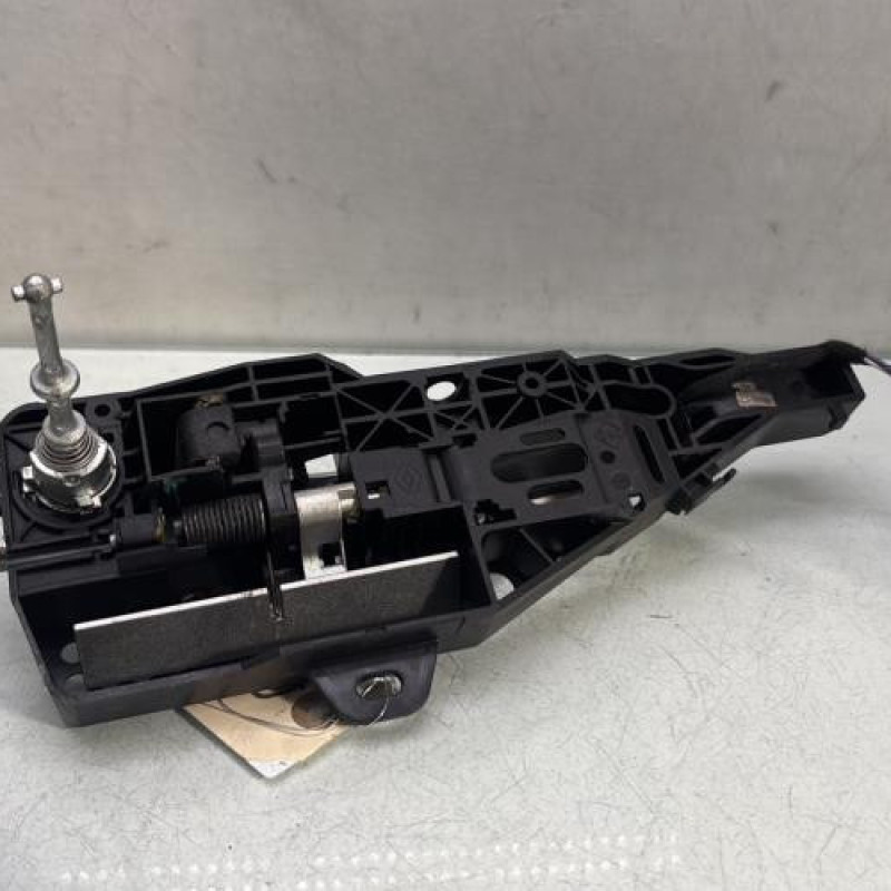 Poignee porte avant gauche RENAULT CLIO 4 Photo n°4