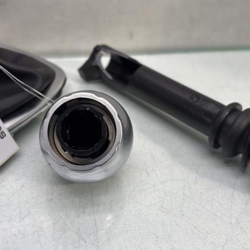 Pommeau de vitesses RENAULT CLIO 4 Photo n°3