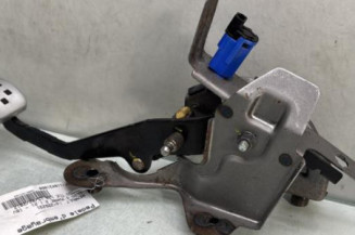 Pedale d'embrayage RENAULT CLIO 4 Photo n°1
