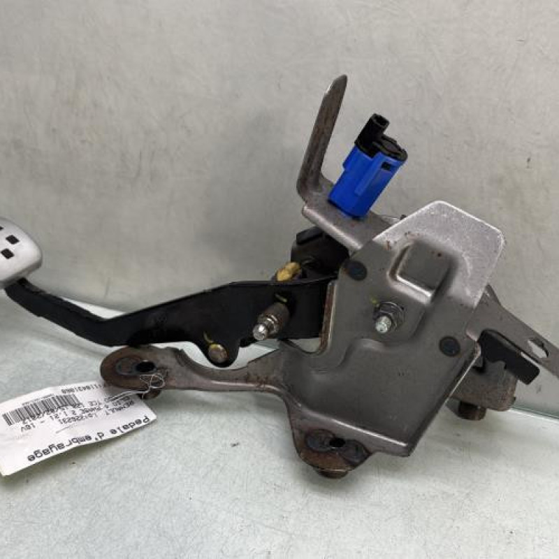 Pedale d'embrayage RENAULT CLIO 4 Photo n°1