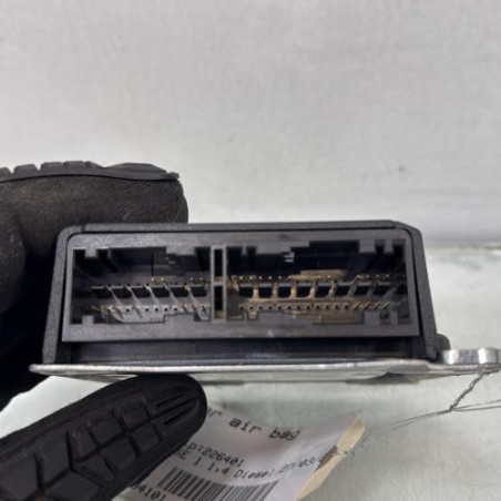 Boitier air bag PEUGEOT 208 1