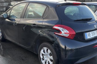 Boitier air bag PEUGEOT 208 1