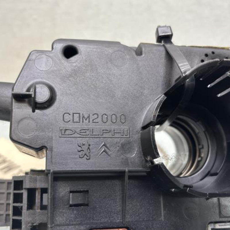 Com (Bloc Contacteur Tournant+Commodo Essuie Glace+Commodo Phare) PEUGEOT 307 Photo n°9