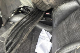 Serrure avant droit PEUGEOT 307