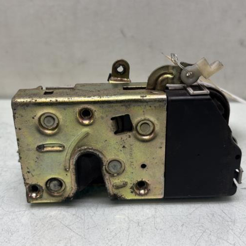 Serrure avant gauche PEUGEOT 307 Photo n°1