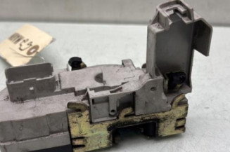 Serrure avant gauche PEUGEOT 307