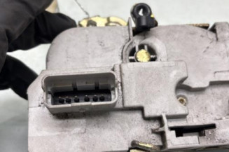 Serrure avant gauche PEUGEOT 307