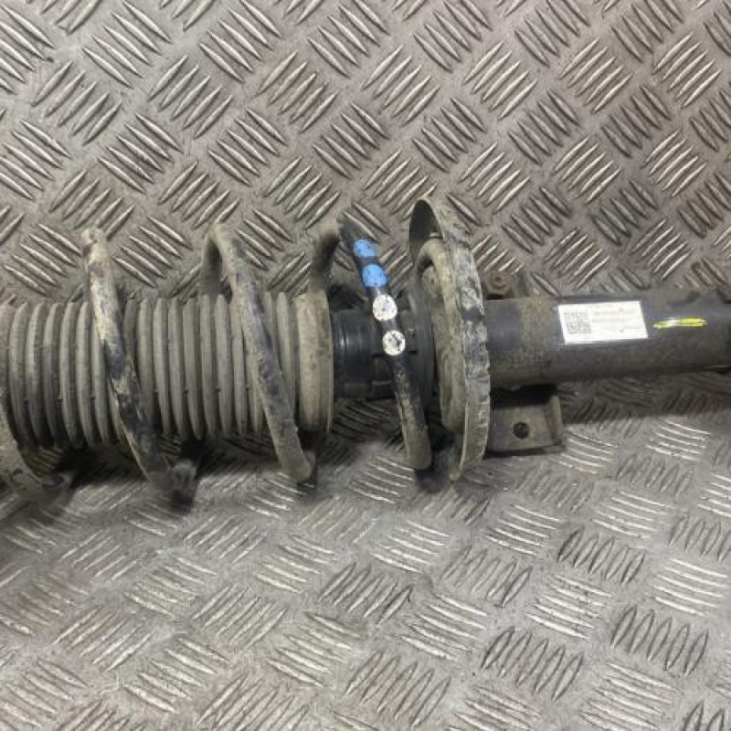 Amortisseur avant droit VOLKSWAGEN POLO 5 Photo n°1