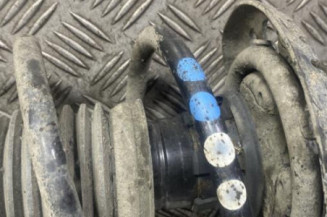 Amortisseur avant droit VOLKSWAGEN POLO 5