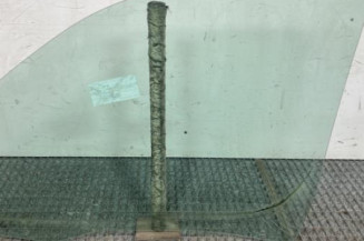 Vitre avant droit PEUGEOT PARTNER 1