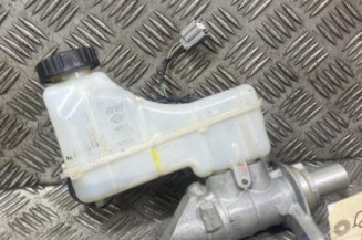 Maitre cylindre (freinage) RENAULT MEGANE 4 Photo n°1