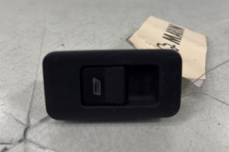 Interrupteur de leve vitre avant droit VOLKSWAGEN POLO 3 Photo n°1