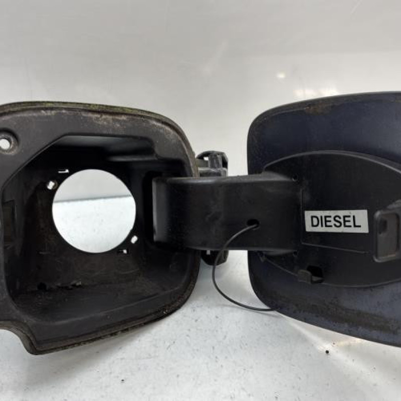 Trappe d'essence RENAULT CLIO 3 Photo n°3