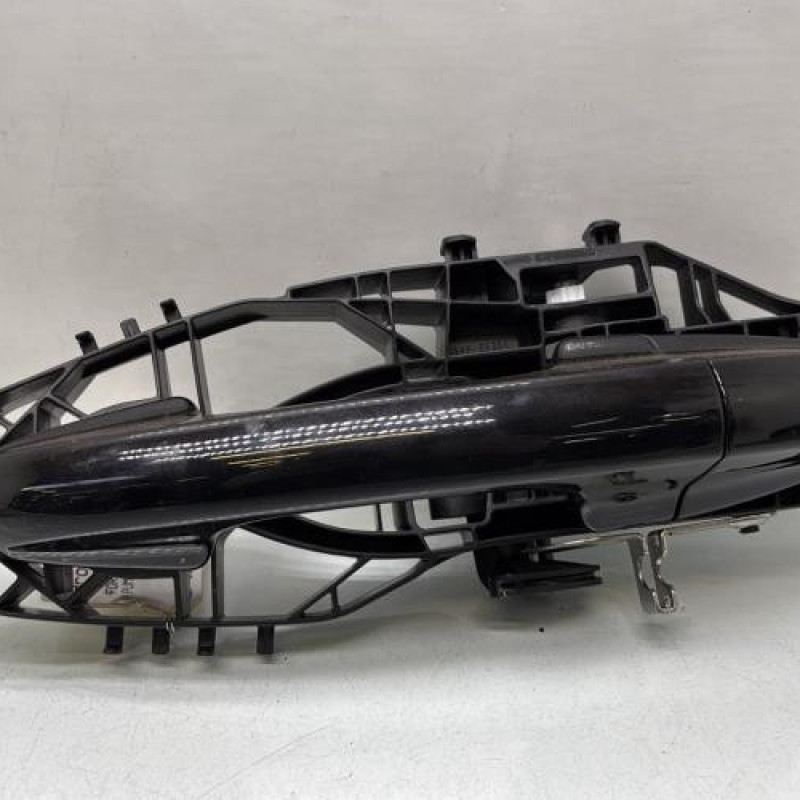 Poignee porte arriere droit FORD PUMA 2 Photo n°1