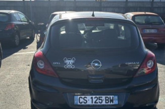 Custode avant gauche OPEL CORSA D