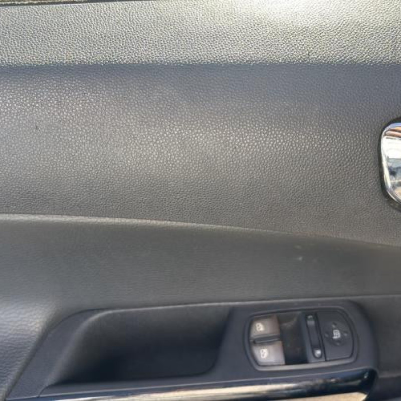 Malle/Hayon arriere OPEL CORSA D Photo n°17