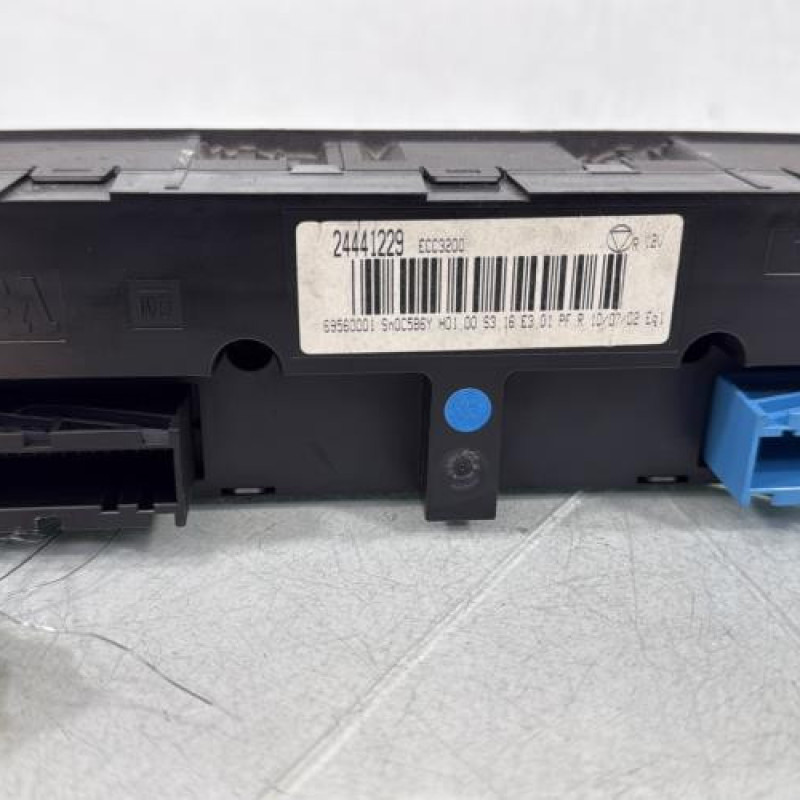 Commande chauffage OPEL VECTRA C Photo n°2