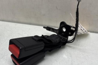 Attache ceinture arriere droit RENAULT CLIO 4