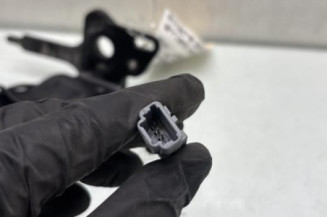 Attache ceinture arriere droit RENAULT CLIO 4