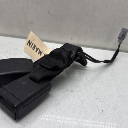 Attache ceinture arriere gauche RENAULT CLIO 4