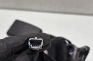 Attache ceinture arriere gauche RENAULT CLIO 4