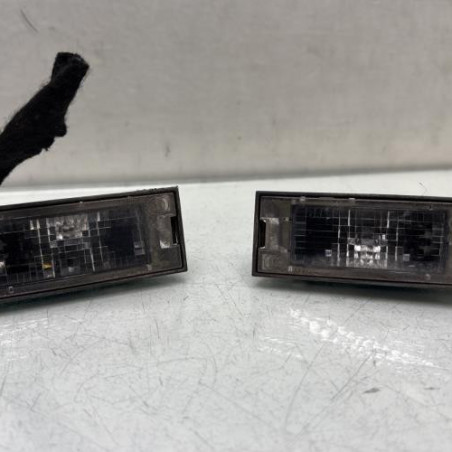 Eclairage de plaque RENAULT CLIO 4 Photo n°1