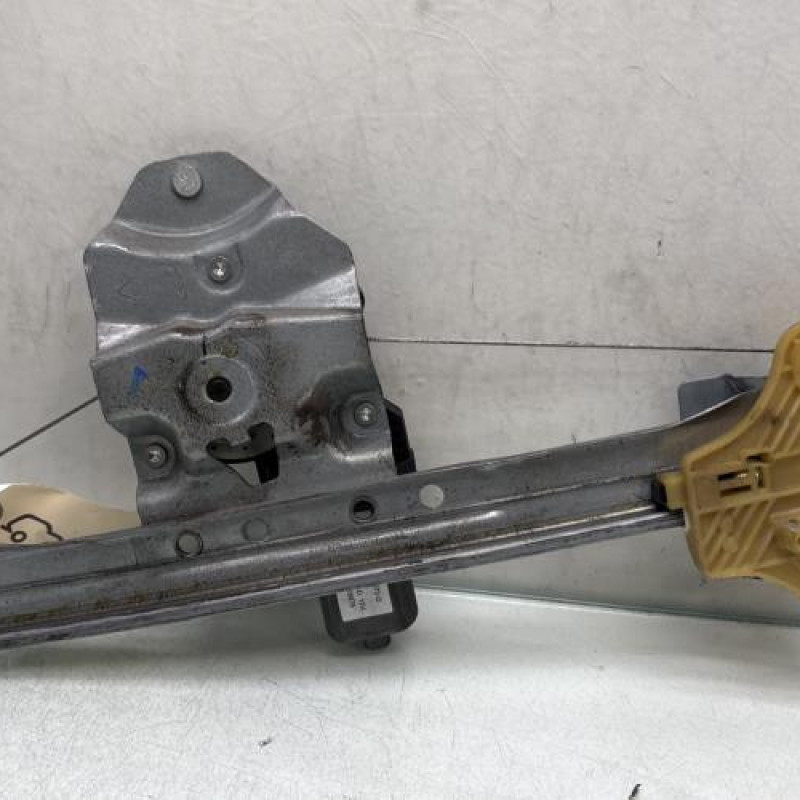 Leve vitre electrique arriere gauche RENAULT CLIO 4 Photo n°1