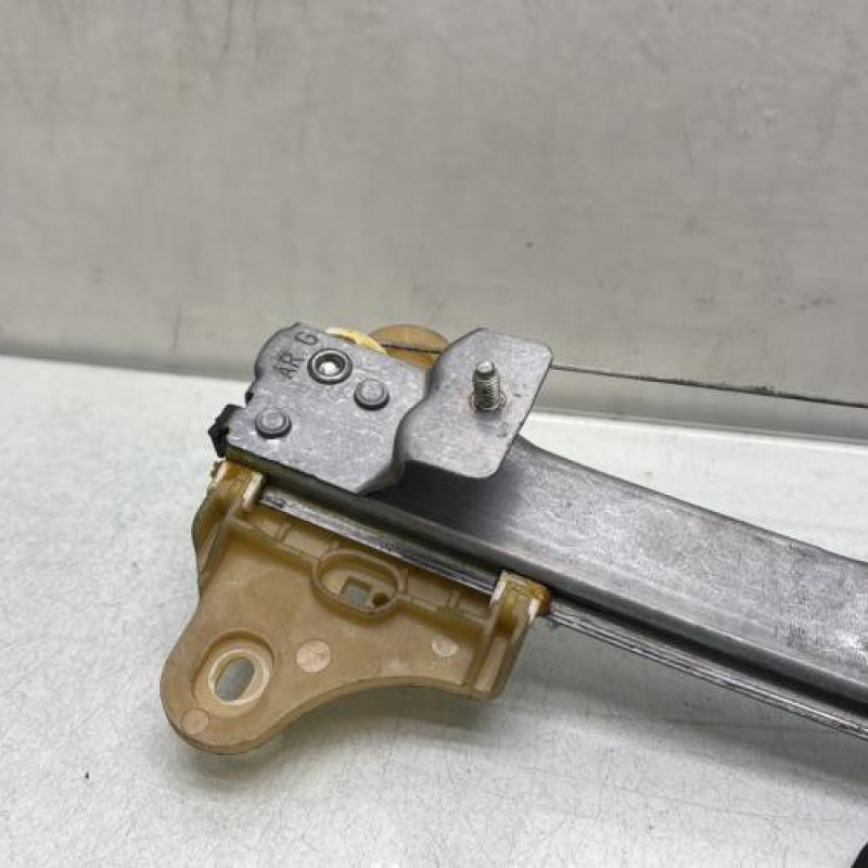 Leve vitre electrique arriere gauche RENAULT CLIO 4 Photo n°4