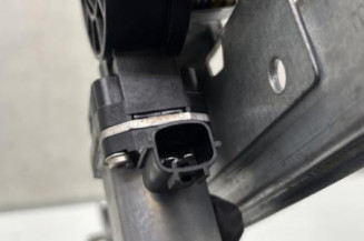 Leve vitre electrique arriere gauche RENAULT CLIO 4