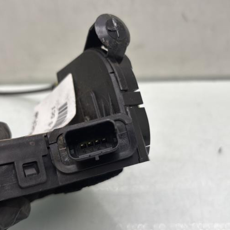 Serrure avant gauche RENAULT CLIO 4 Photo n°6