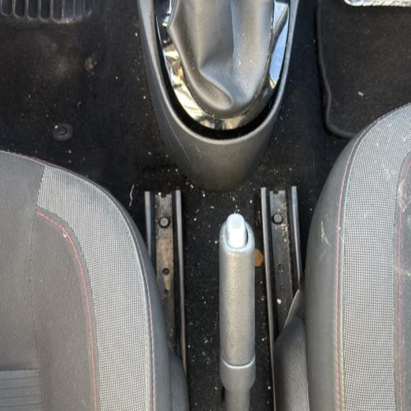 Trappe d'essence RENAULT TWINGO 2 Photo n°20