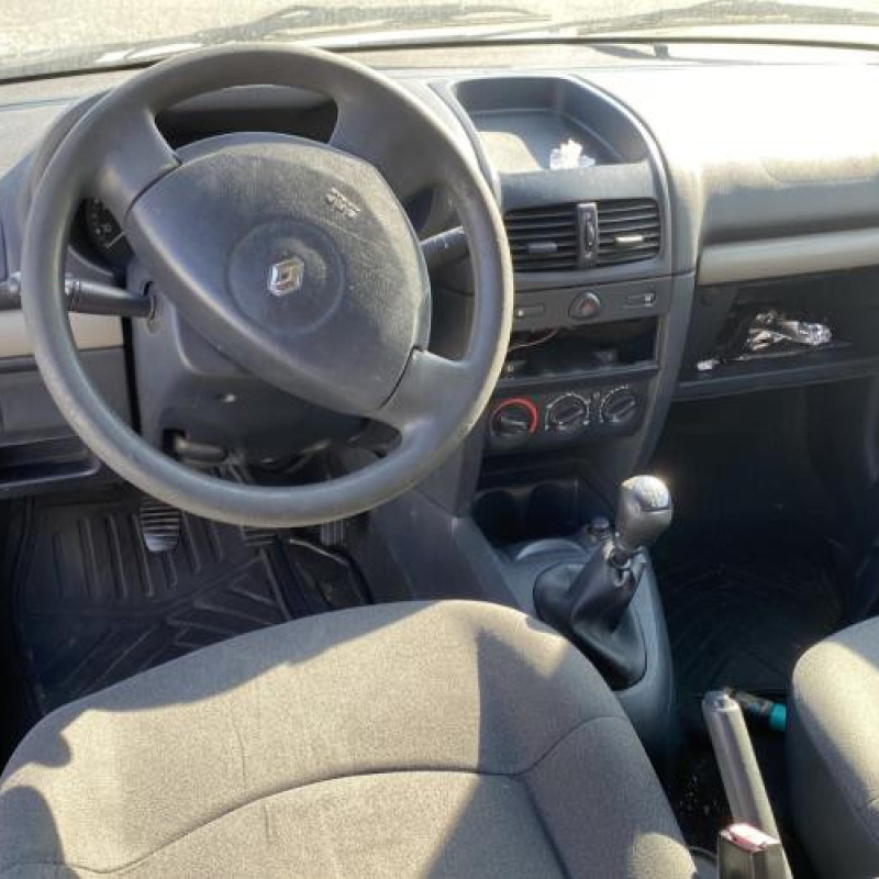 Aile avant droit RENAULT CLIO 2 Photo n°19