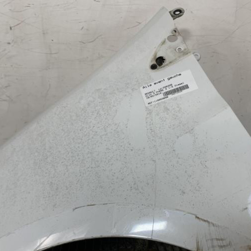 Aile avant gauche RENAULT CLIO 3 Photo n°3