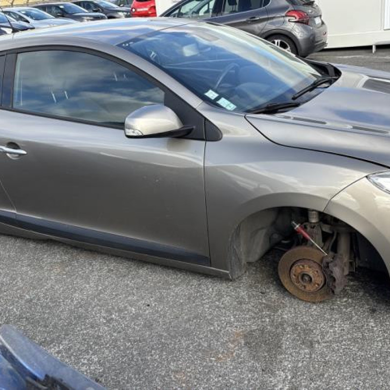 Aile avant droit RENAULT MEGANE 3 Photo n°16